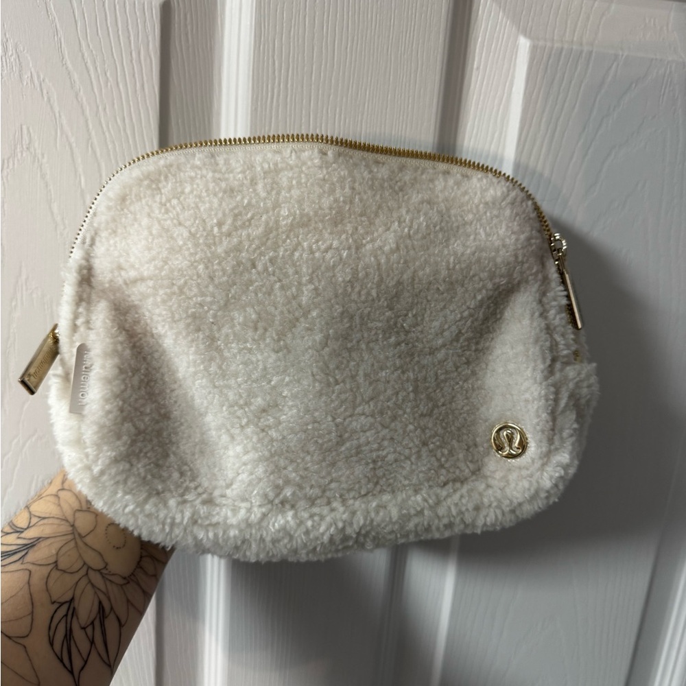 Lululemon Athletica Cream Sherpa Cosmetic Bag